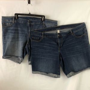 Old Navy Jean Shorts two pair Women size 22